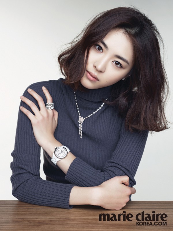 Lee Yeon Hee pose pour le magazine Marie Claire 2