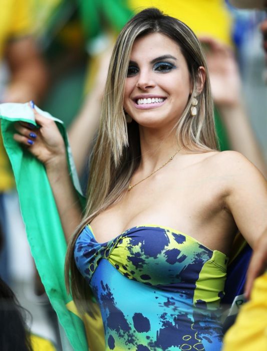 Une supportrice du Brésil