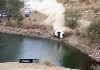 Leur voiture finit dans un lac lors d’un accident de rallye