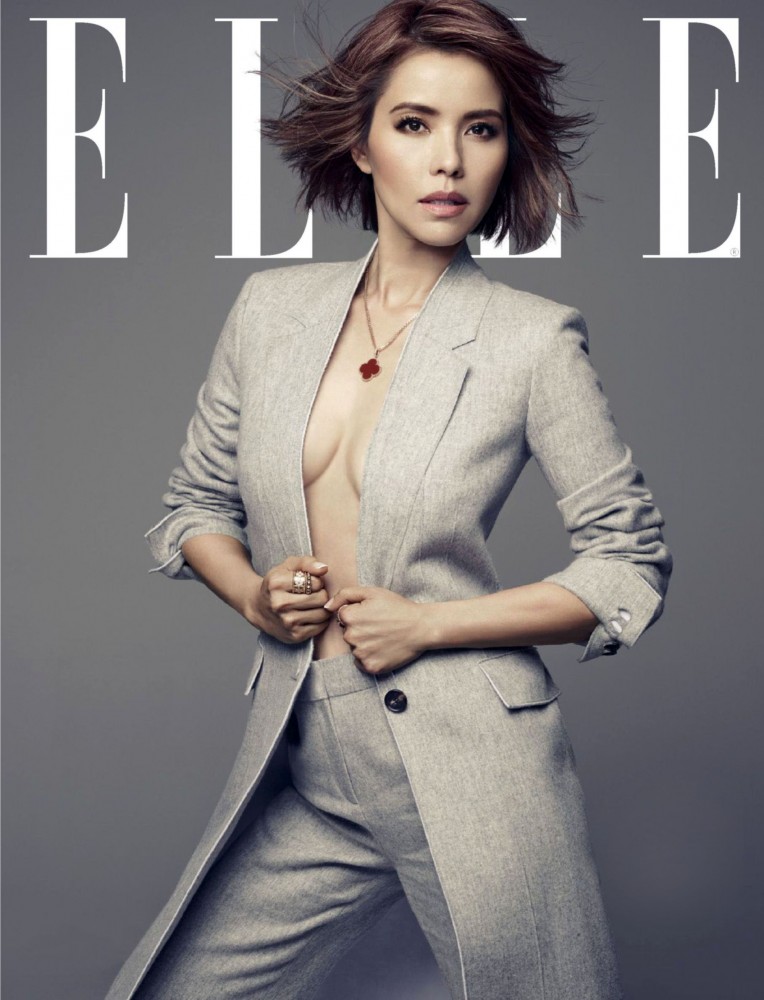 Zoe Tay pose en couverture du magazine féminin ELLE Singapour