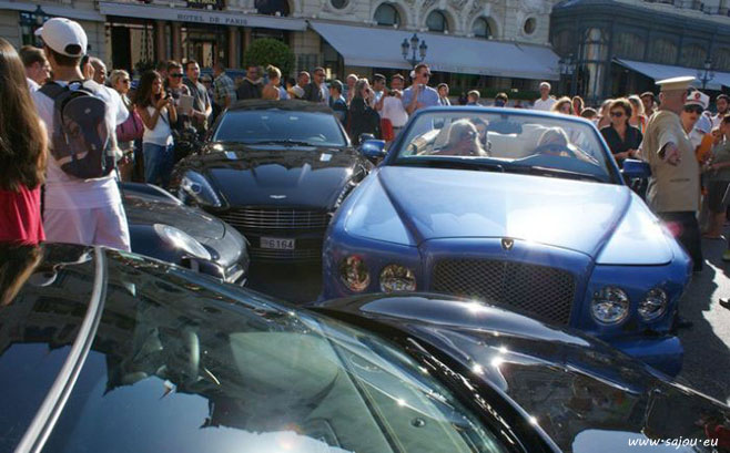 Une voiture à 1,1 millions d’Euros crash une autre à Monaco