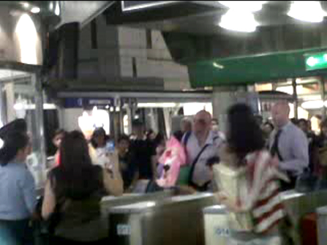 Un passager irlandais ensanglanté au BTS de Bangkok