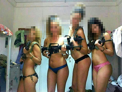 Des femmes soldats dans l’embarras après des photos sexy